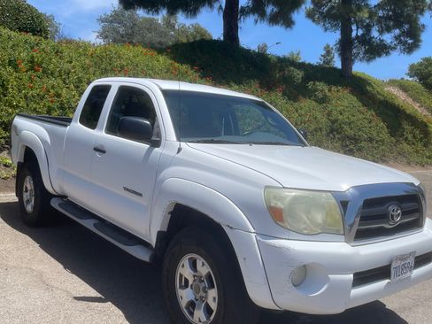 Used 2005 Toyota Tacoma 4x4 Access Cab image 4