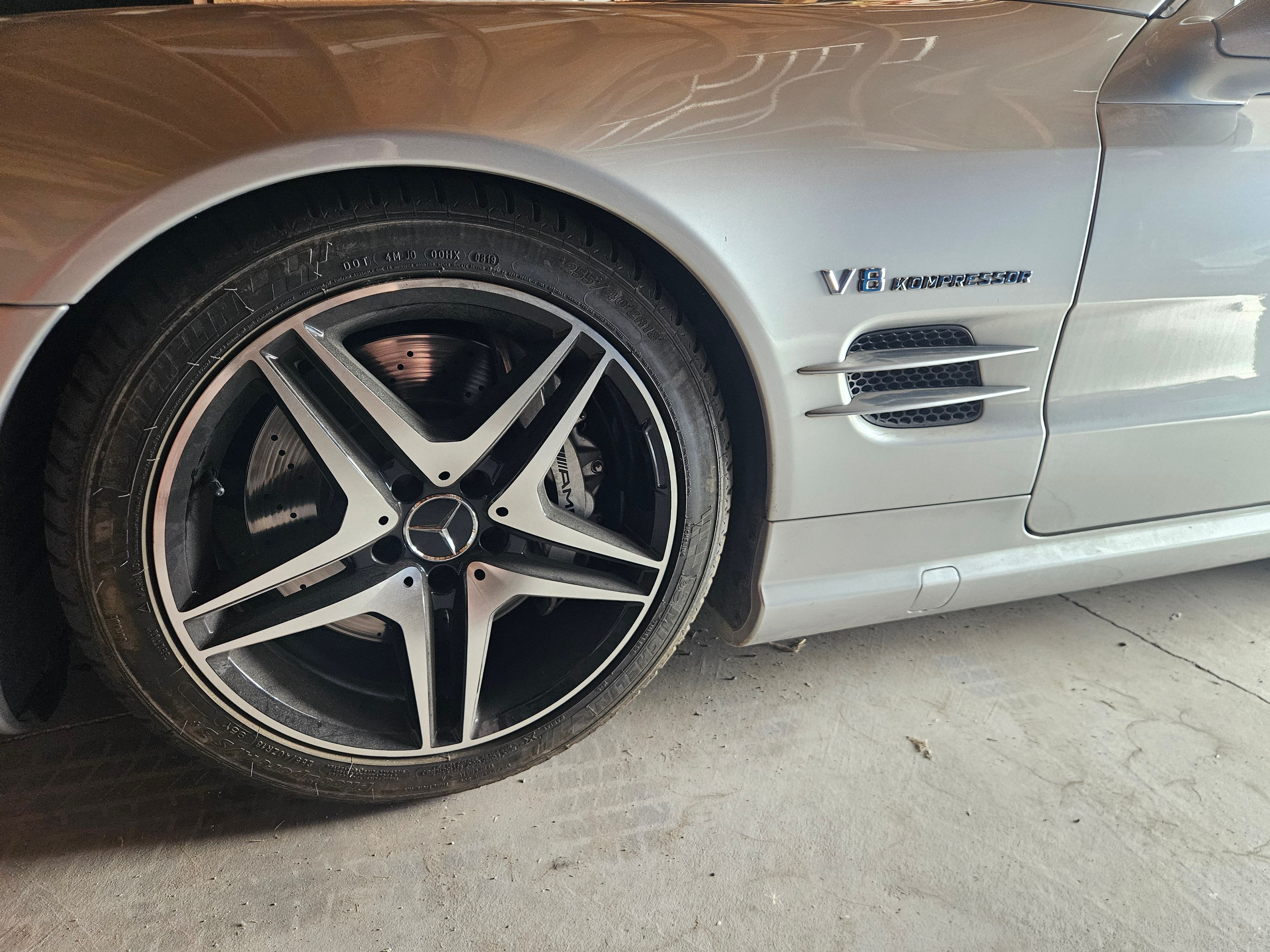 Used 2005 Mercedes-Benz SL 55 AMG image 14