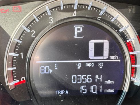 Used 2018 Honda Civic LX image 11