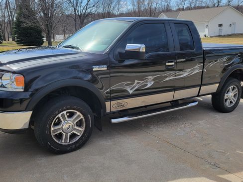 Used 2007 Ford F150 XLT image 4