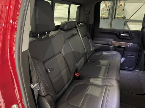 Used 2021 GMC Sierra 2500 Denali w/ Denali Ultimate Package AWD/4WD image 27