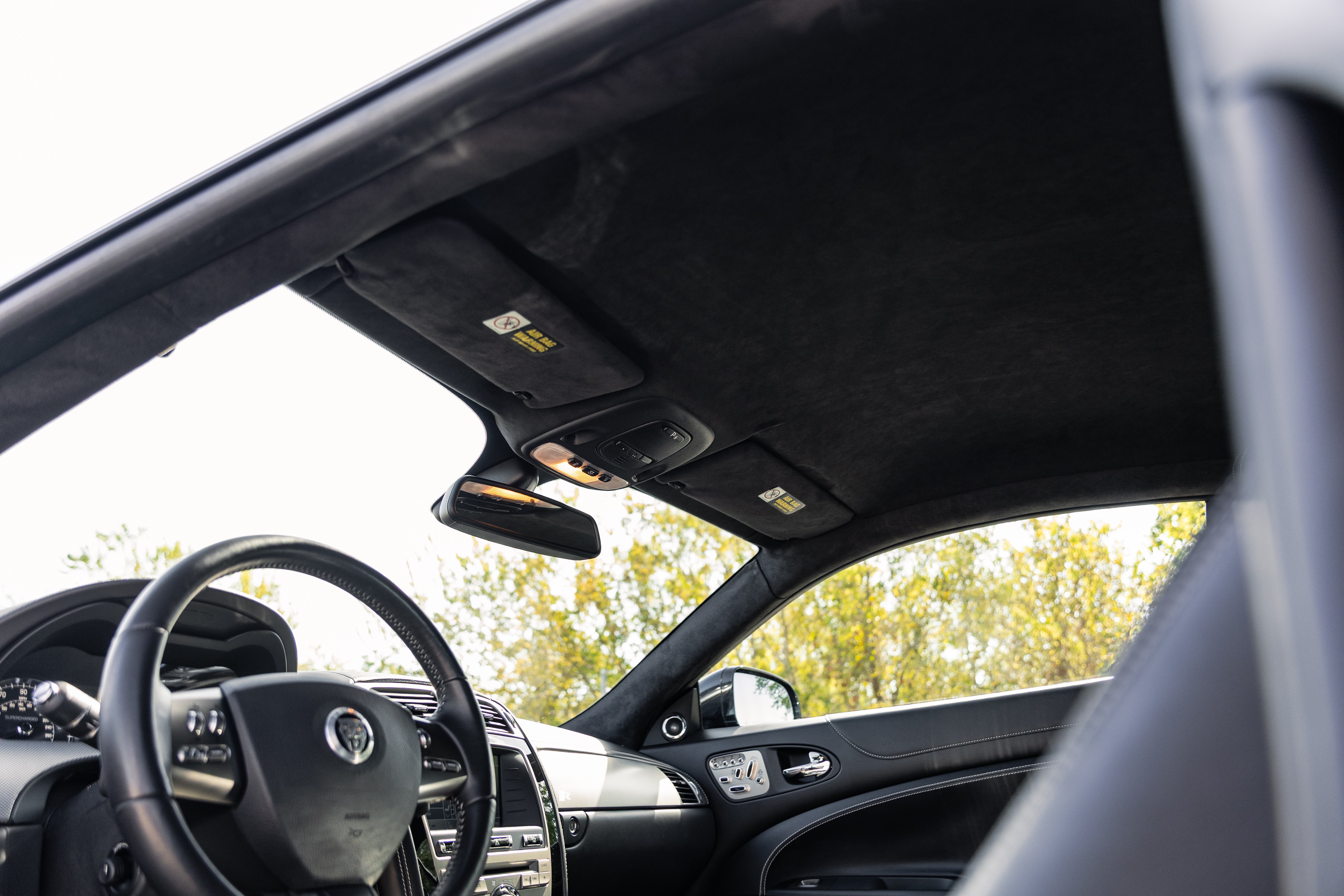Used 2011 Jaguar XK R RWD image 21