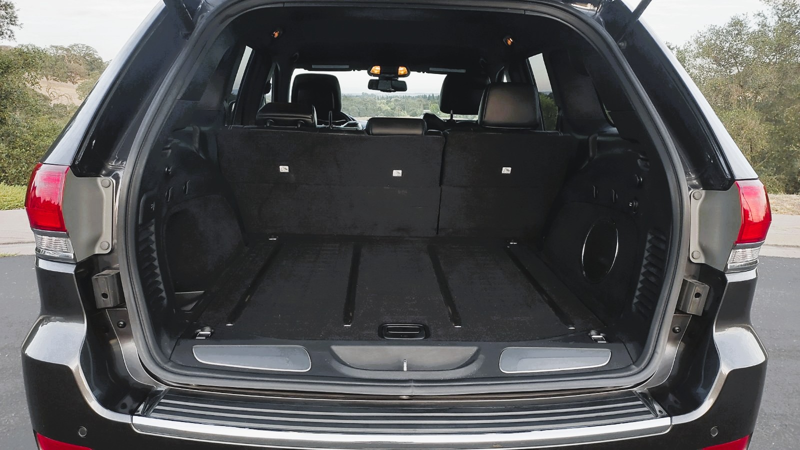 Used 2014 Jeep Grand Cherokee Limited AWD/4WD image 14