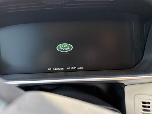 Used 2015 Land Rover Range Rover Supercharged image 24