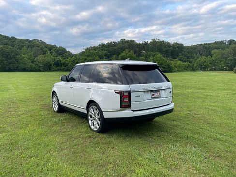 Used 2017 Land Rover Range Rover HSE image 5