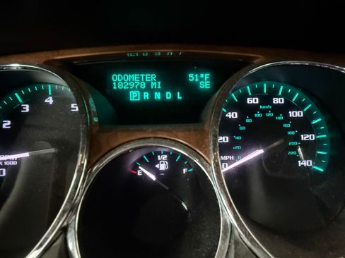 Used 2011 Buick Enclave CX w/ Driver Confidence Package image 10