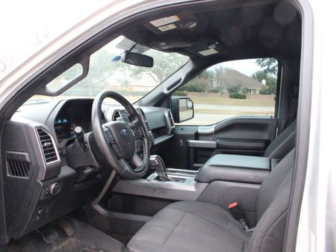 Used 2016 Ford F150 XLT w/ Equipment Group 301A Mid image 15