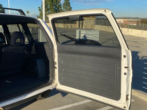 Used 1998 Toyota RAV4 2WD 4-Door image 5