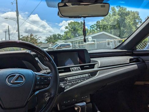 Used 2019 Lexus ES 350 image 12