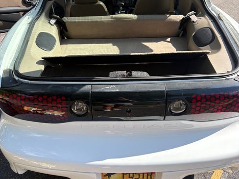 Used 1999 Pontiac Firebird Formula w/ Security Pkg RWD image 13