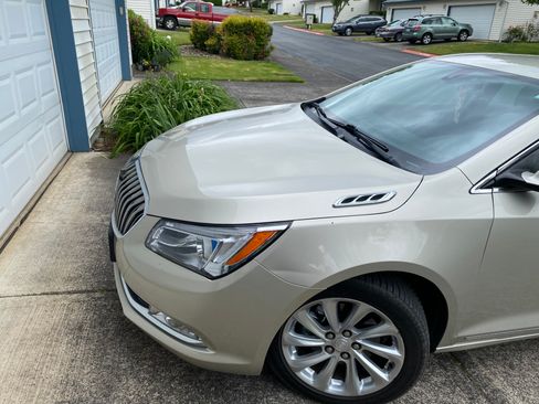 Used 2015 Buick LaCrosse FWD image 6