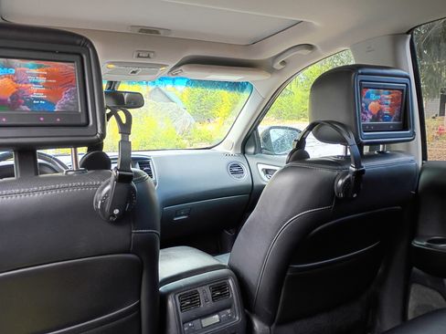 Used 2014 Nissan Pathfinder Platinum w/ Platinum Premium Package image 15