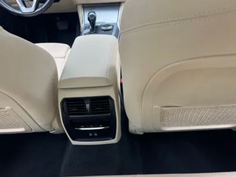 Used 2021 BMW 330e w/ Convenience Package RWD image 6
