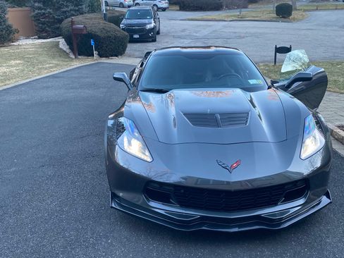 Used 2017 Chevrolet Corvette Z06 image 1