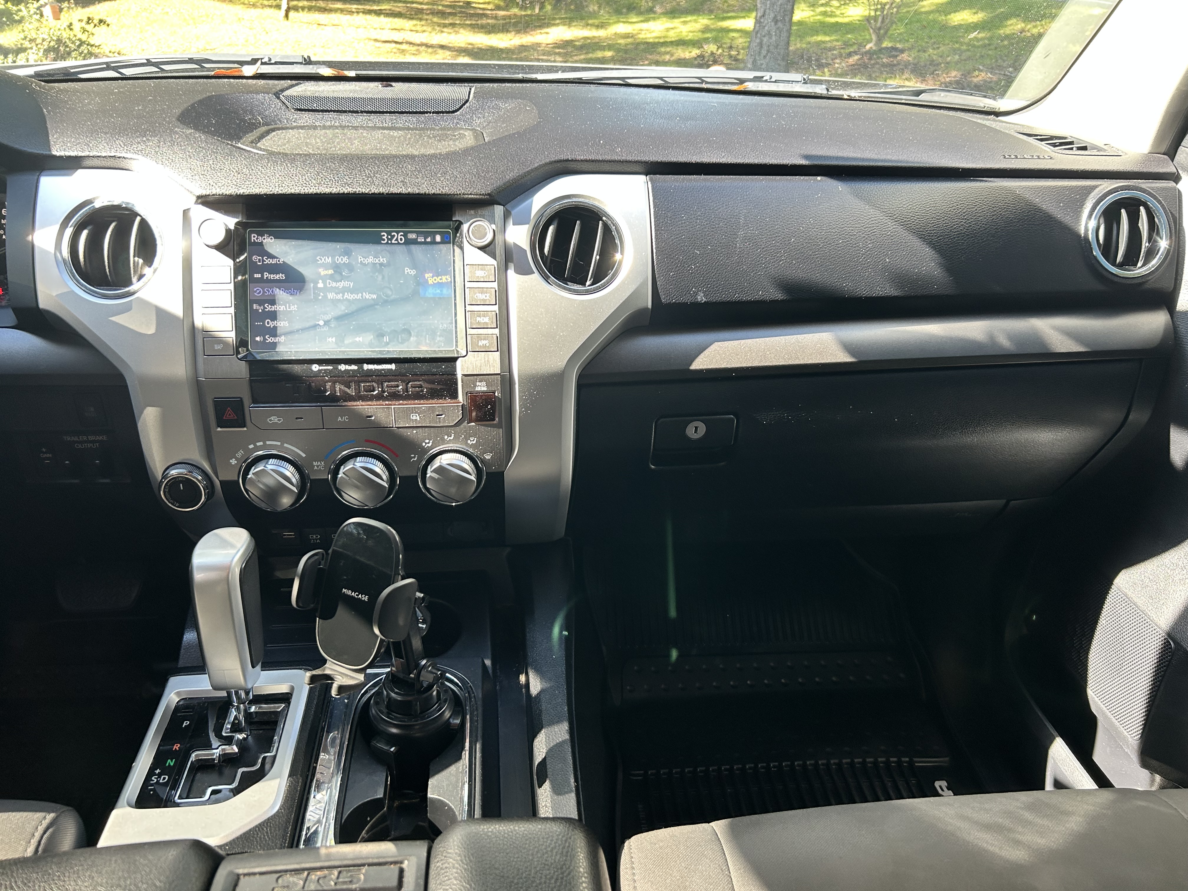 Used 2020 Toyota Tundra SR5 w/ SR5 Upgrade Package AWD/4WD image 10