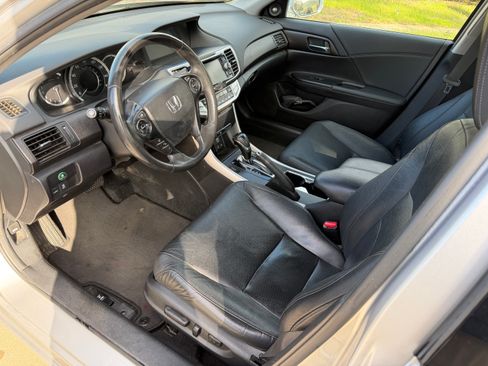 Used 2015 Honda Accord EX-L image 8