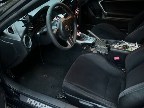 Used 2014 Scion FR-S image 5