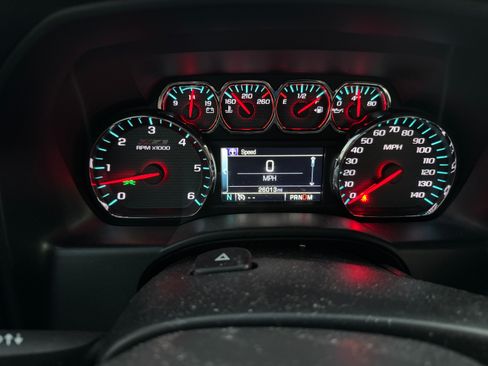 Used 2016 Chevrolet Silverado 1500 LT w/ LT Plus Package image 6