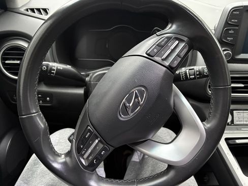 Used 2021 Hyundai Kona Limited image 14