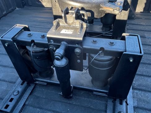 Used 2007 Chevrolet Silverado 3500 2WD Crew Cab w/ Heavy-Duty Power Package image 13