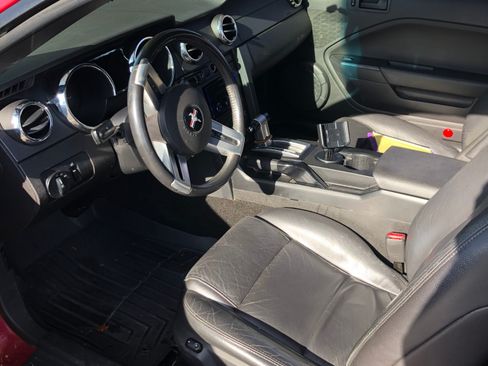 Used 2007 Ford Mustang Premium image 11