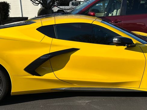 Used 2025 Chevrolet Corvette Stingray Preferred Cpe w/ Z51 Performance Package image 8