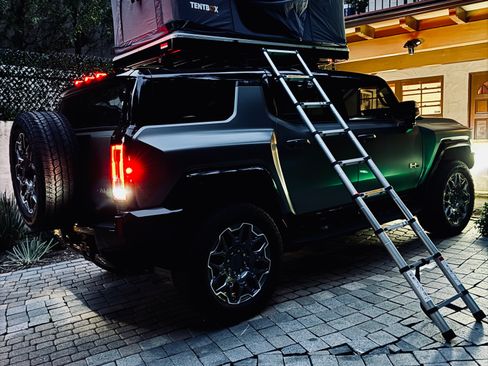 Used 2024 GMC Hummer EV 3X image 13