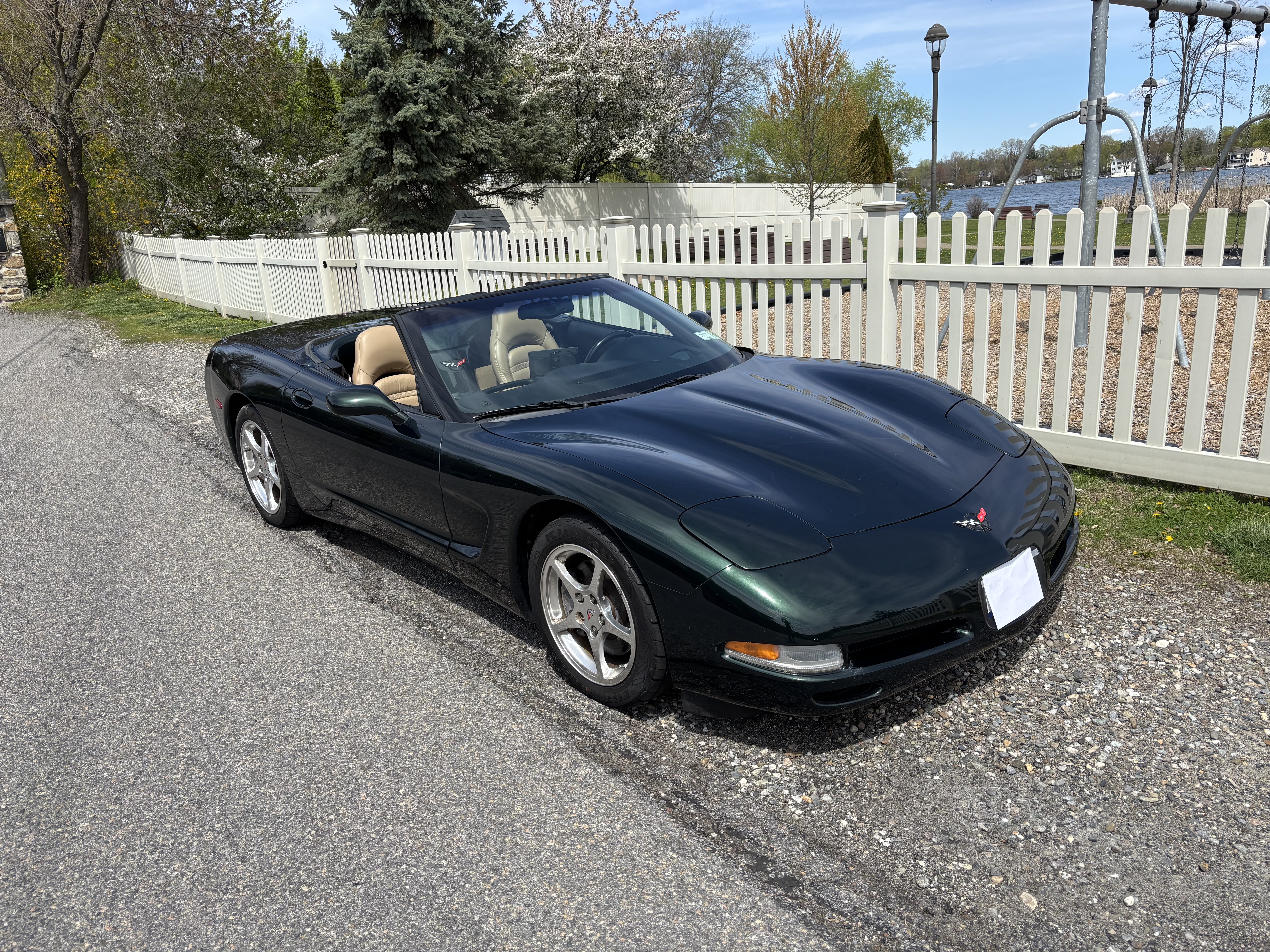 Used 2001 Chevrolet Corvette Convertible w/ Preferred Equipment Group2 RWD image 1