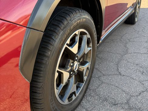 Used 2018 Subaru Crosstrek 2.0i Premium w/ Eyesight System image 8