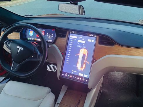 Used 2020 Tesla Model S Long Range Plus AWD/4WD image 9