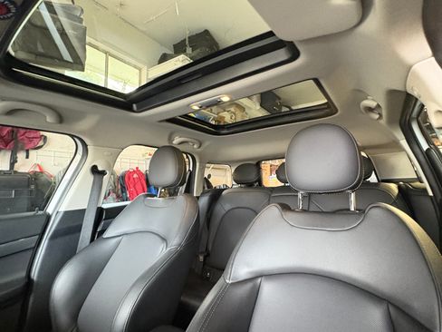 Used 2019 MINI Cooper Countryman SE w/ Storage Package image 9