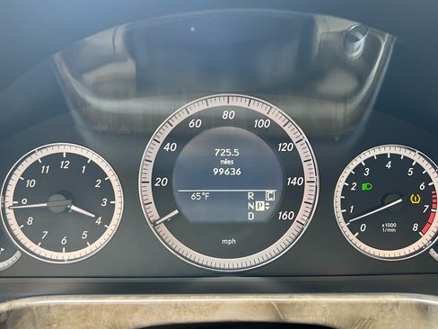 Used 2010 Mercedes-Benz E 350 Sedan image 6