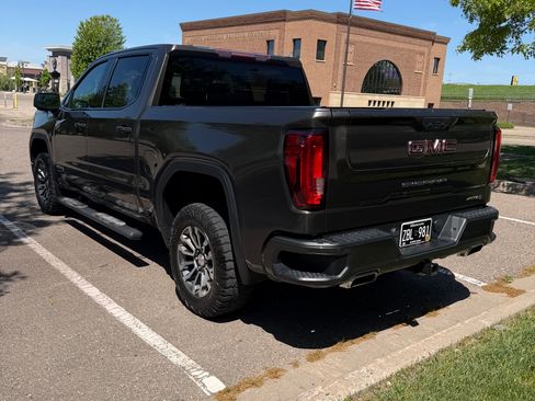 Used 2019 GMC Sierra 1500 AT4 AWD/4WD image 2
