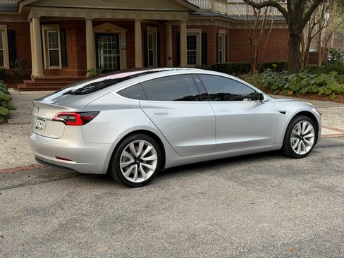Used 2018 Tesla Model 3 Long Range image 6