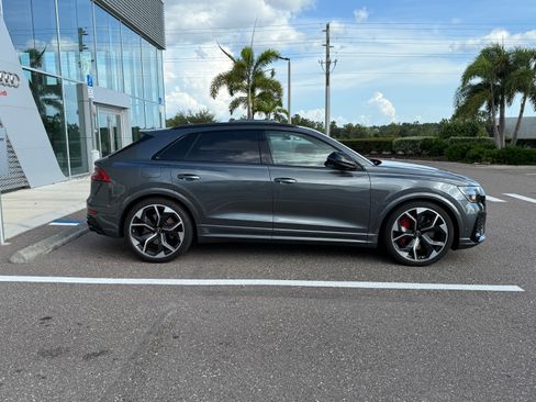 Used 2022 Audi RS Q8 w/ Black Optic Package image 6