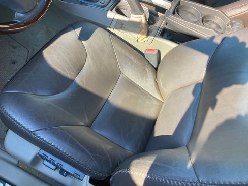 Used 2003 Volvo XC70 AWD/4WD image 8