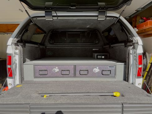 Used 2012 Ford F150 Raptor w/ Raptor Luxury Pkg image 25