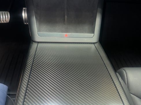 Used 2022 Tesla Model S Plaid image 10