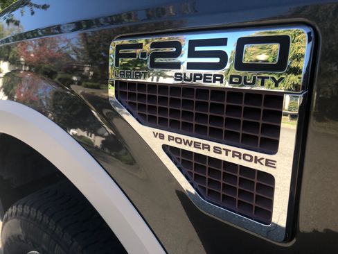 Used 2008 Ford F250 Lariat image 5