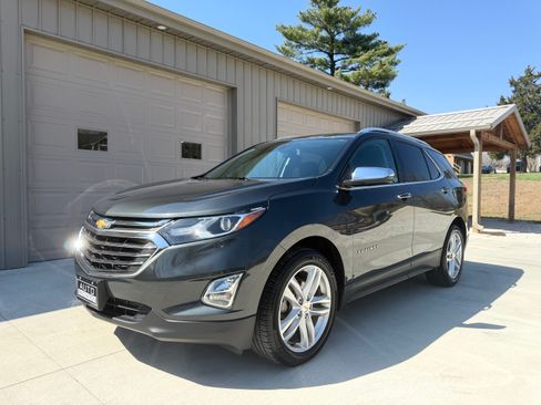 Used 2020 Chevrolet Equinox Premier image 1