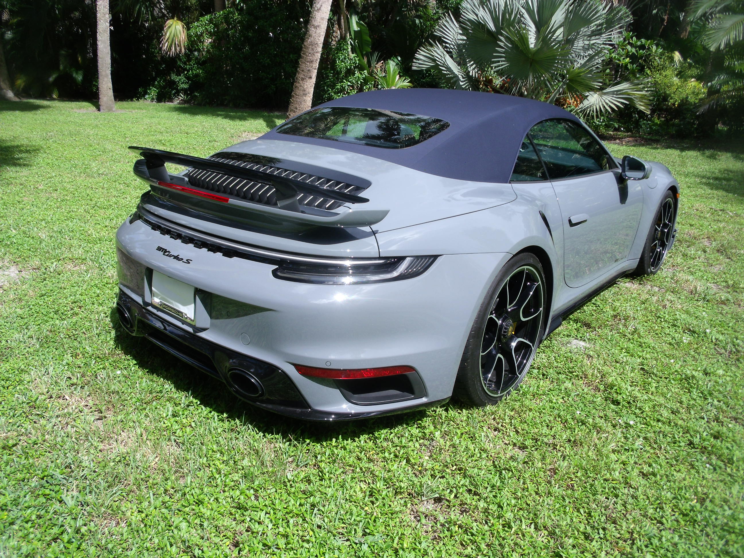 Used 2023 Porsche 911 Turbo S AWD/4WD image 9