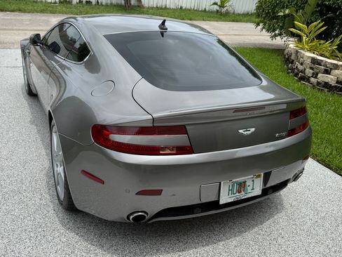 Used 2006 Aston Martin V8 Vantage Coupe RWD image 9