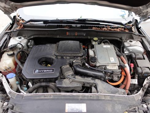 Used 2017 Ford Fusion SE image 17