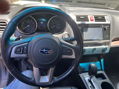 Used 2015 Subaru Outback 2.5i Limited AWD/4WD image 9