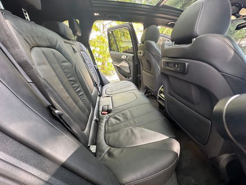 Used 2019 BMW X5 xDrive40i image 19