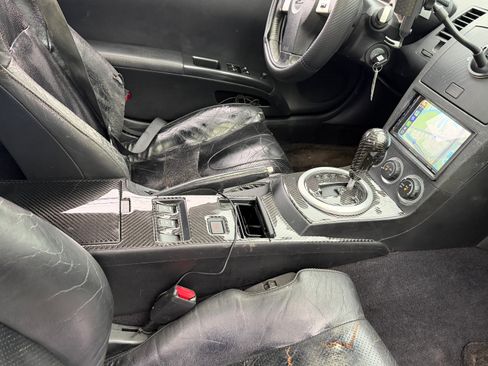 Used 2004 Nissan 350Z Touring image 12