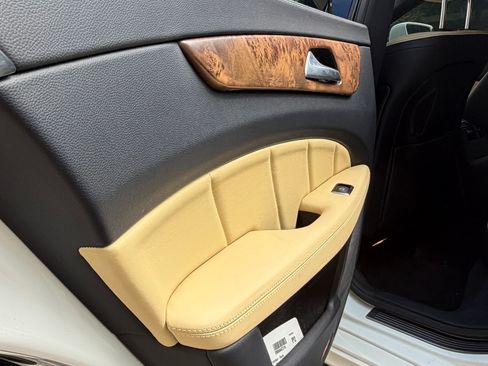 Used 2014 Mercedes-Benz CLS 550 image 13