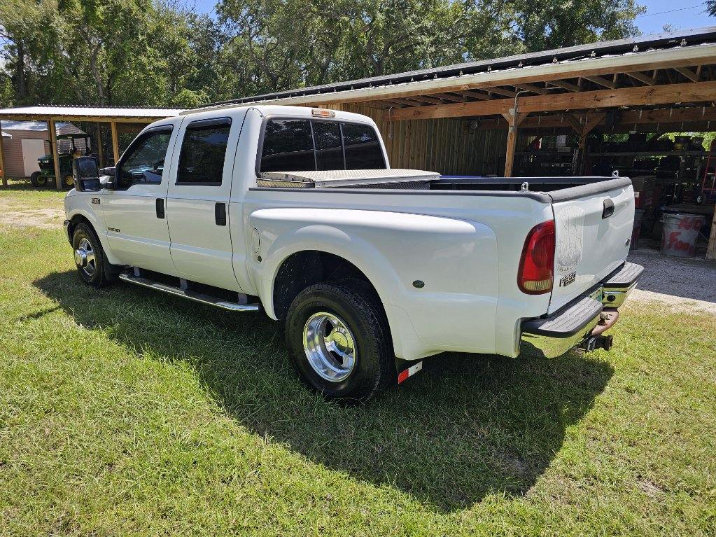 Used 2001 Ford F350 2WD Crew Cab DRW Super Duty image 4