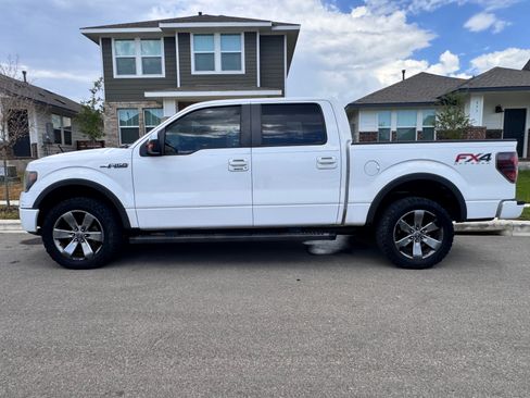 Used 2014 Ford F150 FX4 w/ Equipment Group 402A Luxury AWD/4WD image 16