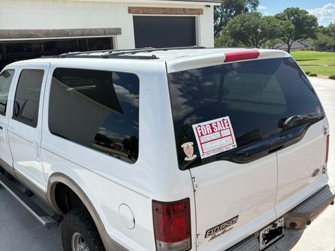 Used 2005 Ford Excursion Eddie Bauer AWD/4WD image 9